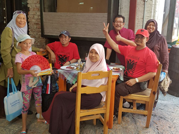 Kenangan Bersama Peminta Sedekah dan Gypsy di Balkan 4 Gipsy