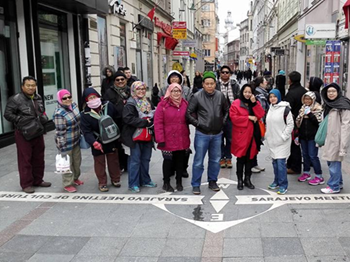 Kenangan Balkan dan Greece 12H10M, Mac 2016 52 Sarajevo - Sempadan antara Old Town dan New Town.