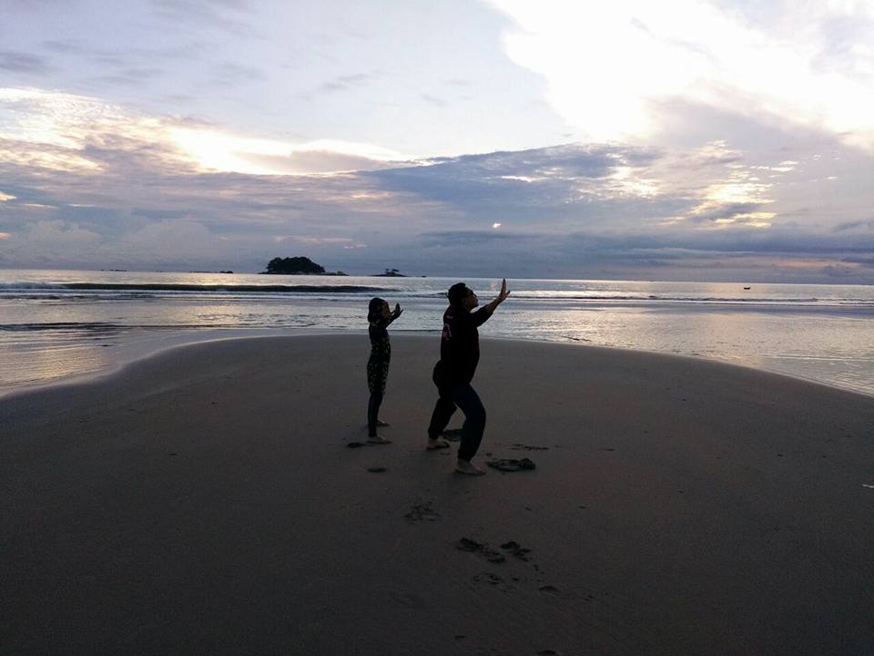Amalan Pernafasan untuk kesihatan Fizikal dan Rohani, Seni Bela Diri dan Kesufian ? 23 Latihan pernafasan disebelah pagi di tepi pantai Cherating Pahang