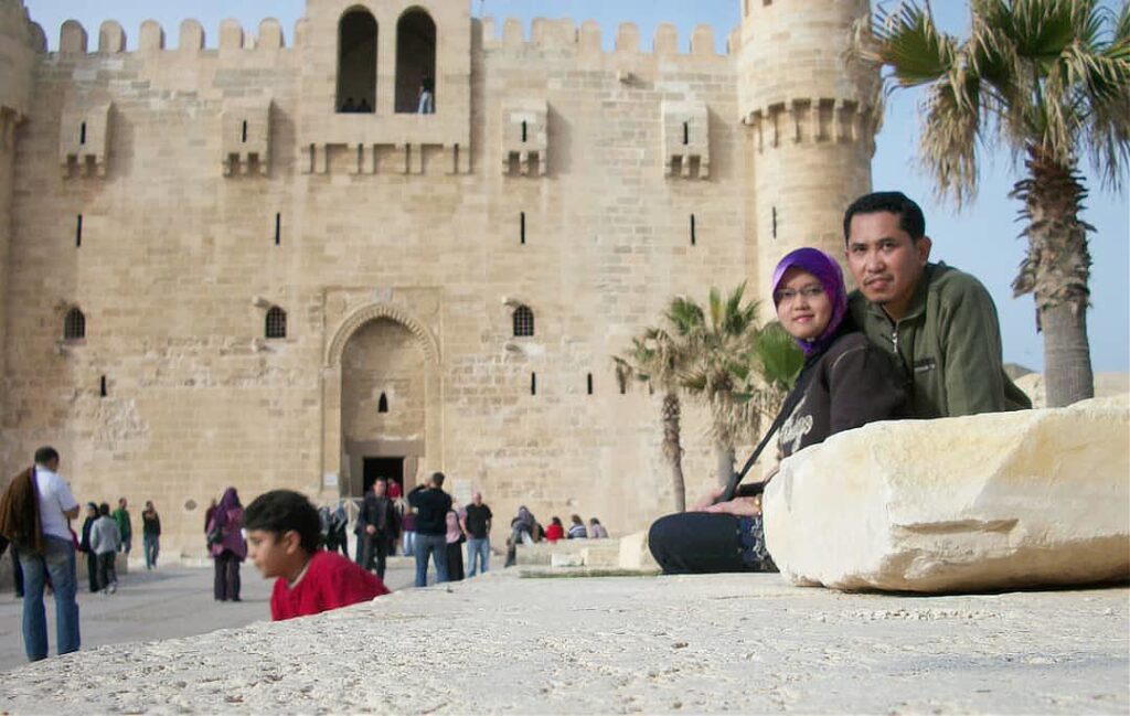 Kembara DIY Mesir 5H4M: Iskandariah & Kaherah – Januari 2012 14 Di Hadapan Qaitbay Citadel Iskandariah